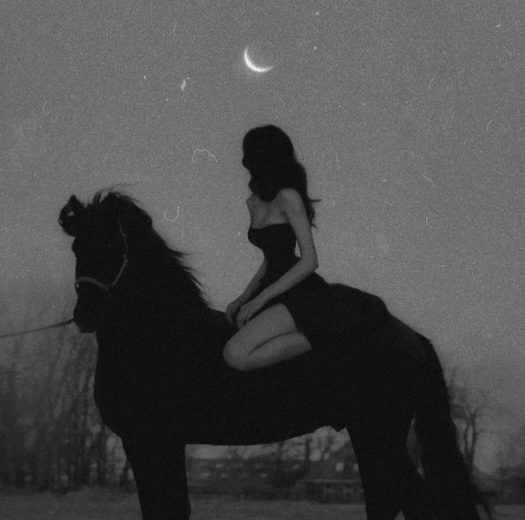 Home #witch #moon #girl #horse